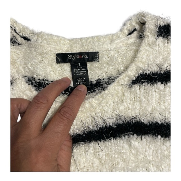 Style & Co fluffy striped sweater with 2 front pockets size S - Picture 5 of 6